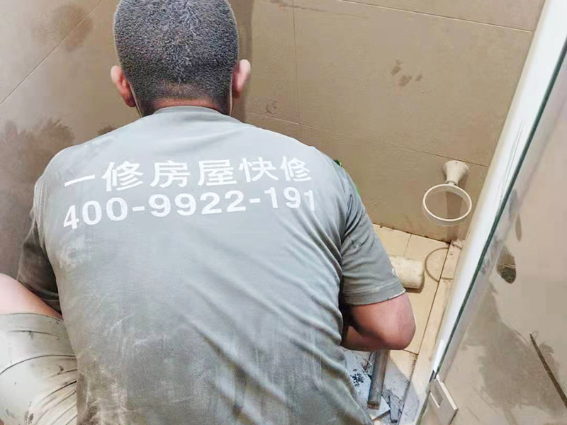 櫥柜抽屜維修工人哪里找，活兒太小一般維修公司都不接，太無奈