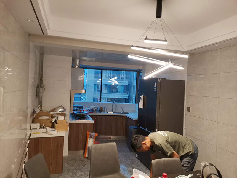 長沙舊房門廳翻新裝修-長沙走廊吊頂翻新裝修-長沙入戶花園裝修