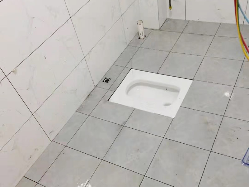衛生間地面一直是濕的，有沒有誰遇到過