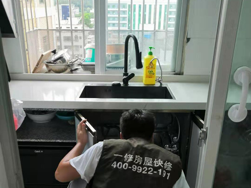 武漢老房子客廳翻新大概會花多少錢？